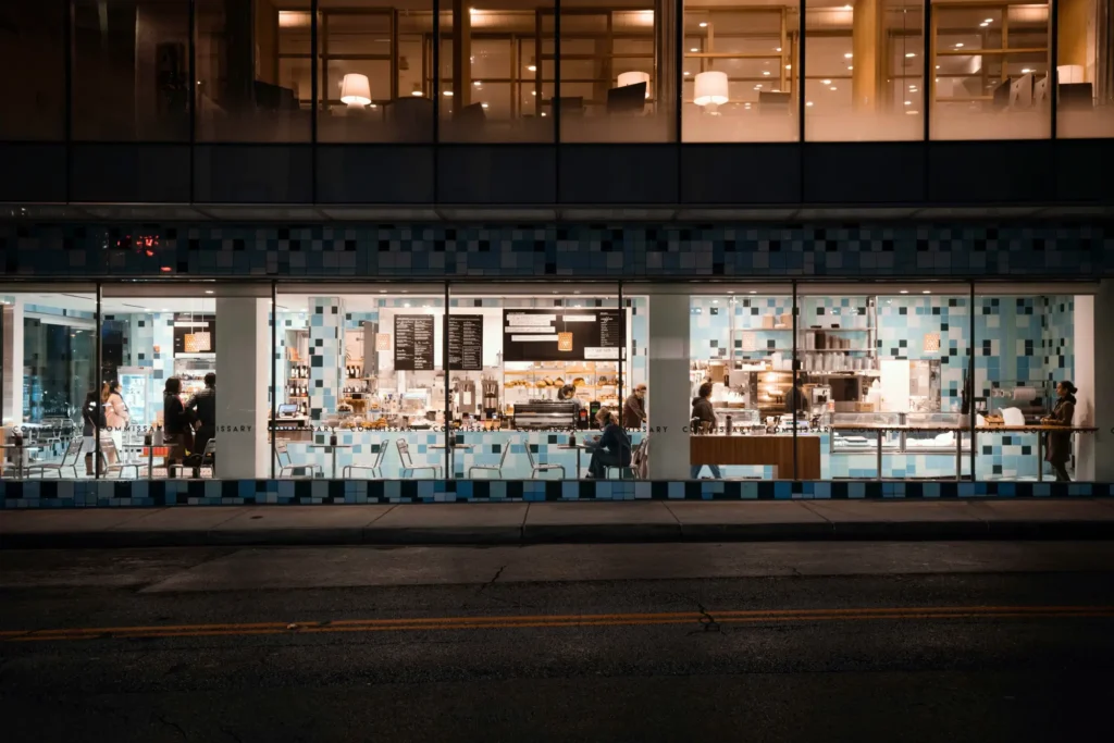 Commercial Glass Replacement in DFW: Storefront Repairs, Foggy IGUs, and Choosing Tempered vs Laminated Safety Glass