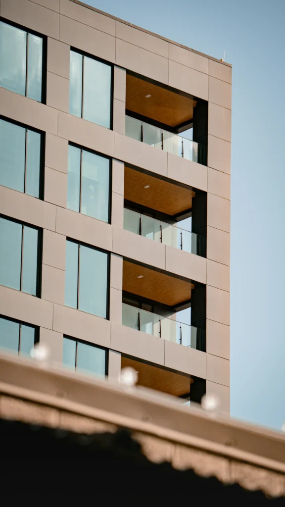 The Property Manager’s Glass Replacement Playbook in DFW