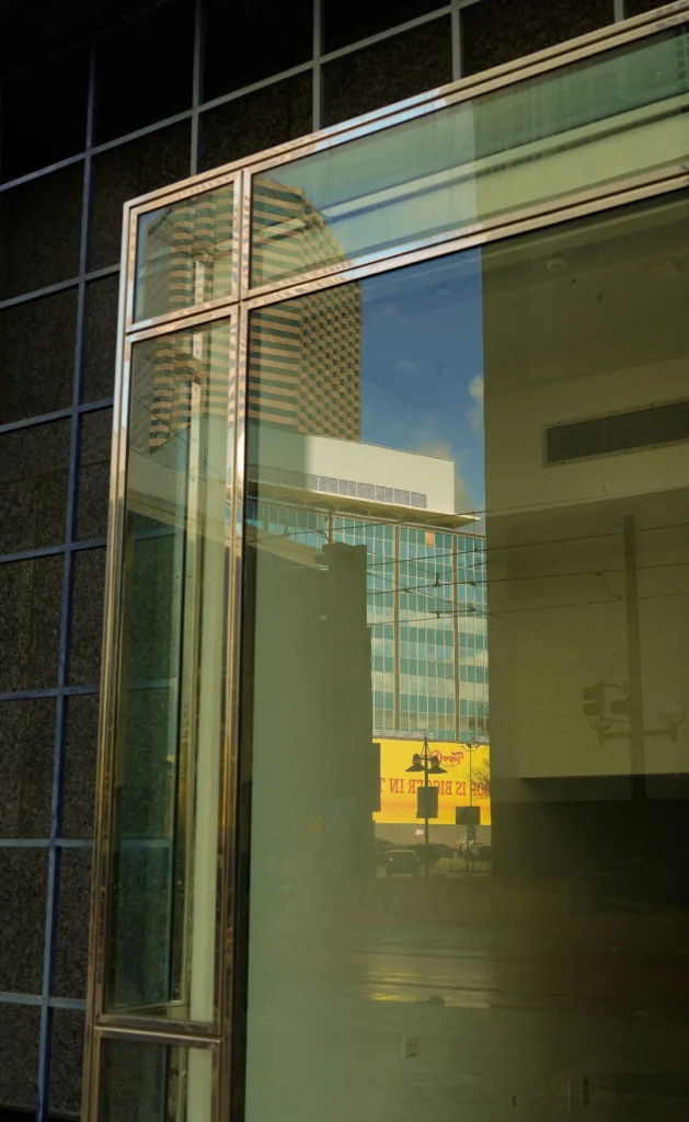 Should You Repair or Replace Your Windows in DFW? A Homeowner’s Guide