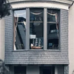 Signs You Need Glass Replacement in Dallas (Before It Gets Worse)