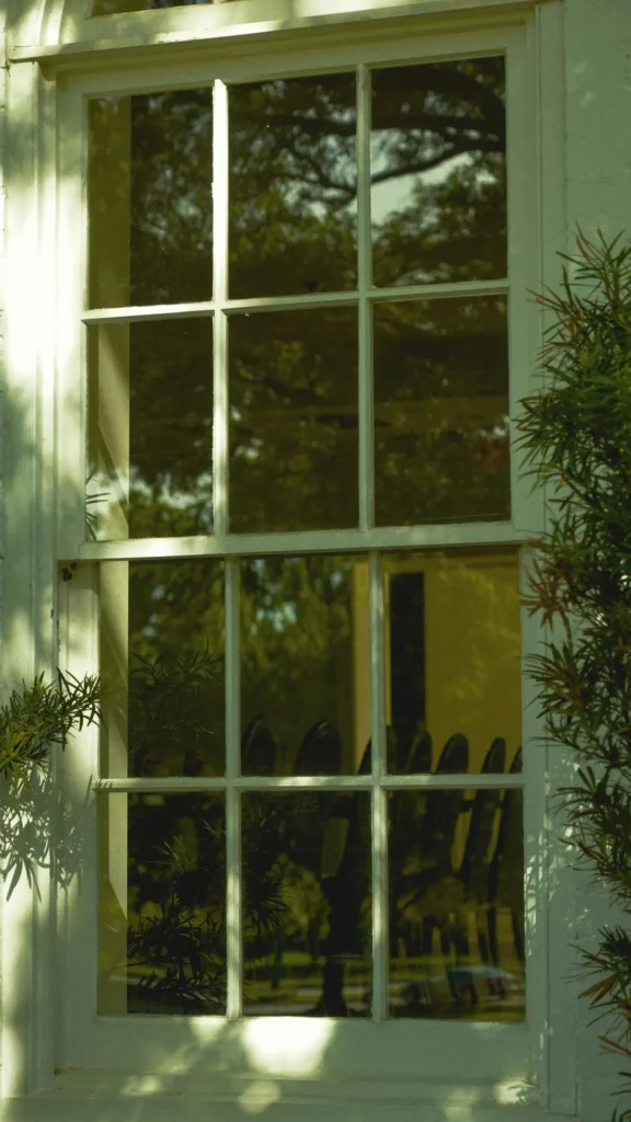 Why Windows Crack in Texas Heat (And What Dallas Homeowners Should Know)