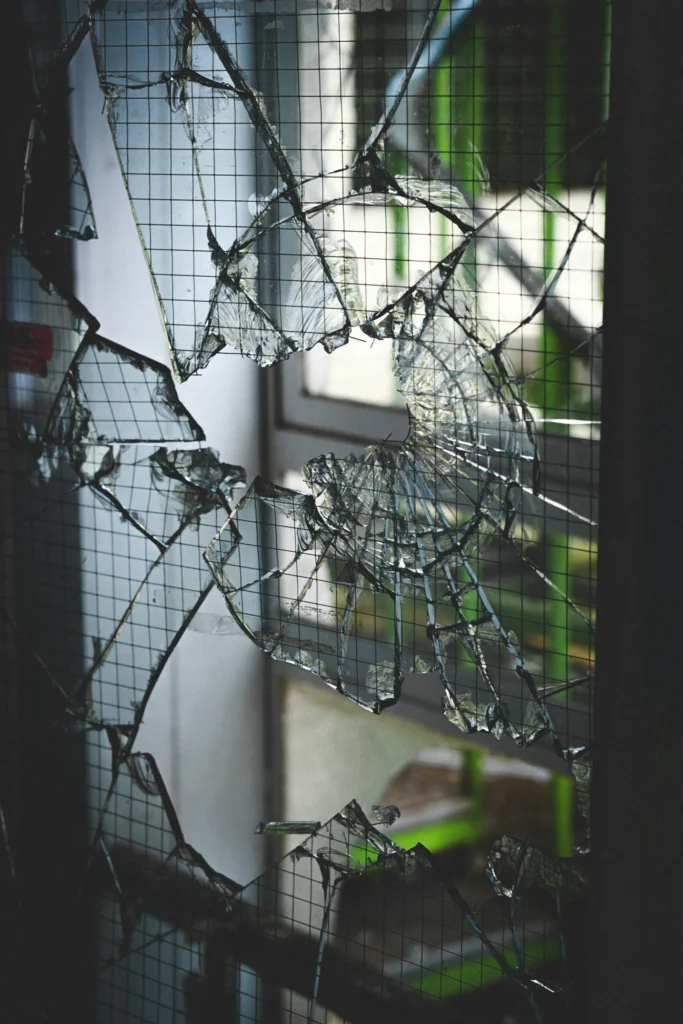 Emergency Window Glass Repair in DFW: What to Do When a Home Window Breaks
